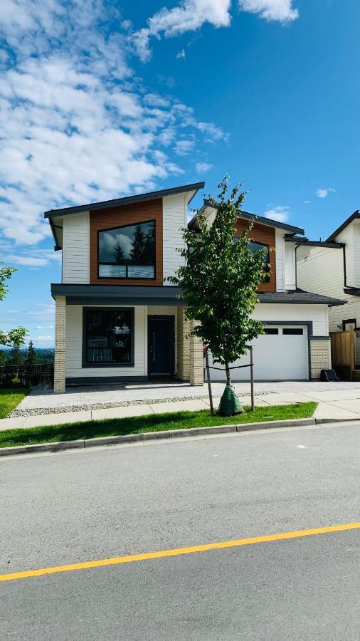 Baycrestone Coquitlam Exterior foto